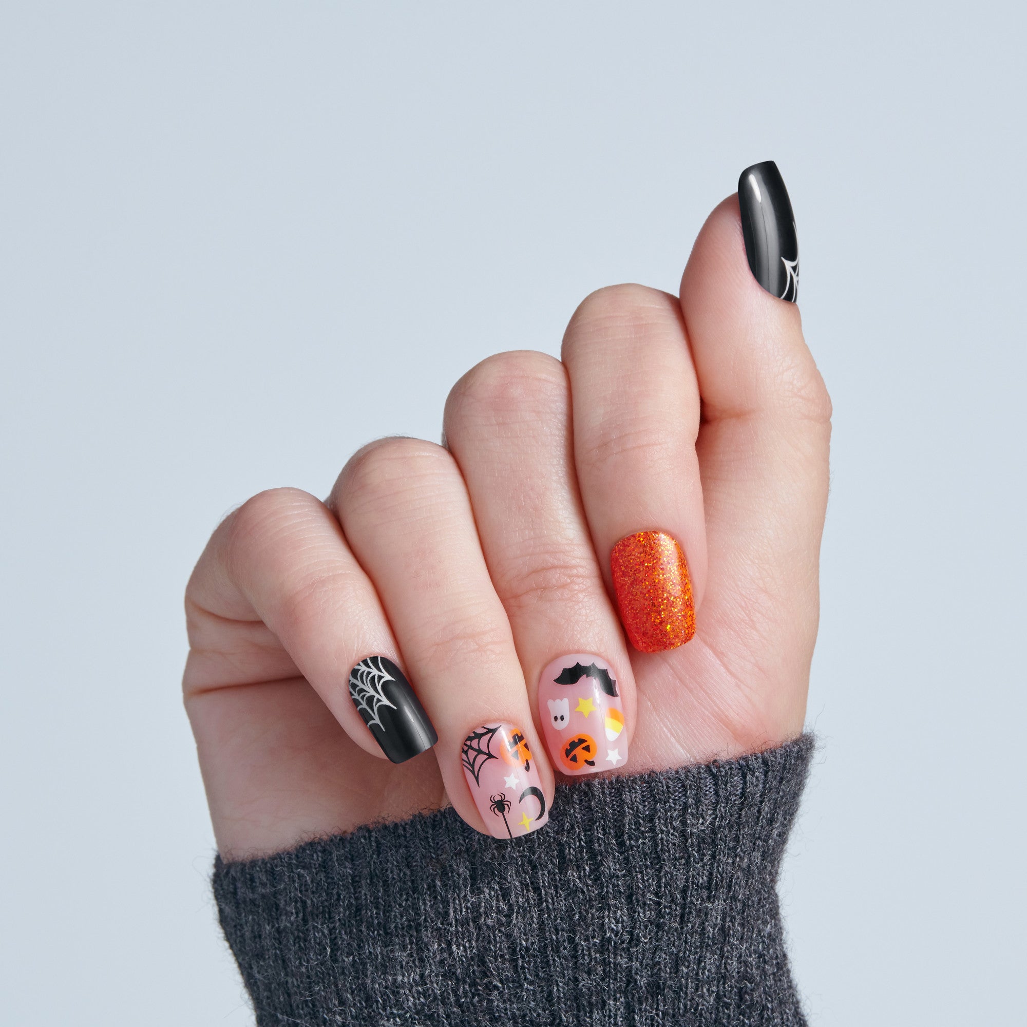 Kiss Haunt Halloween Press On Fake Glue Nails - Fangs for the Memories | Design, Orange & Black, Short, Squoval, Glow In The Dark