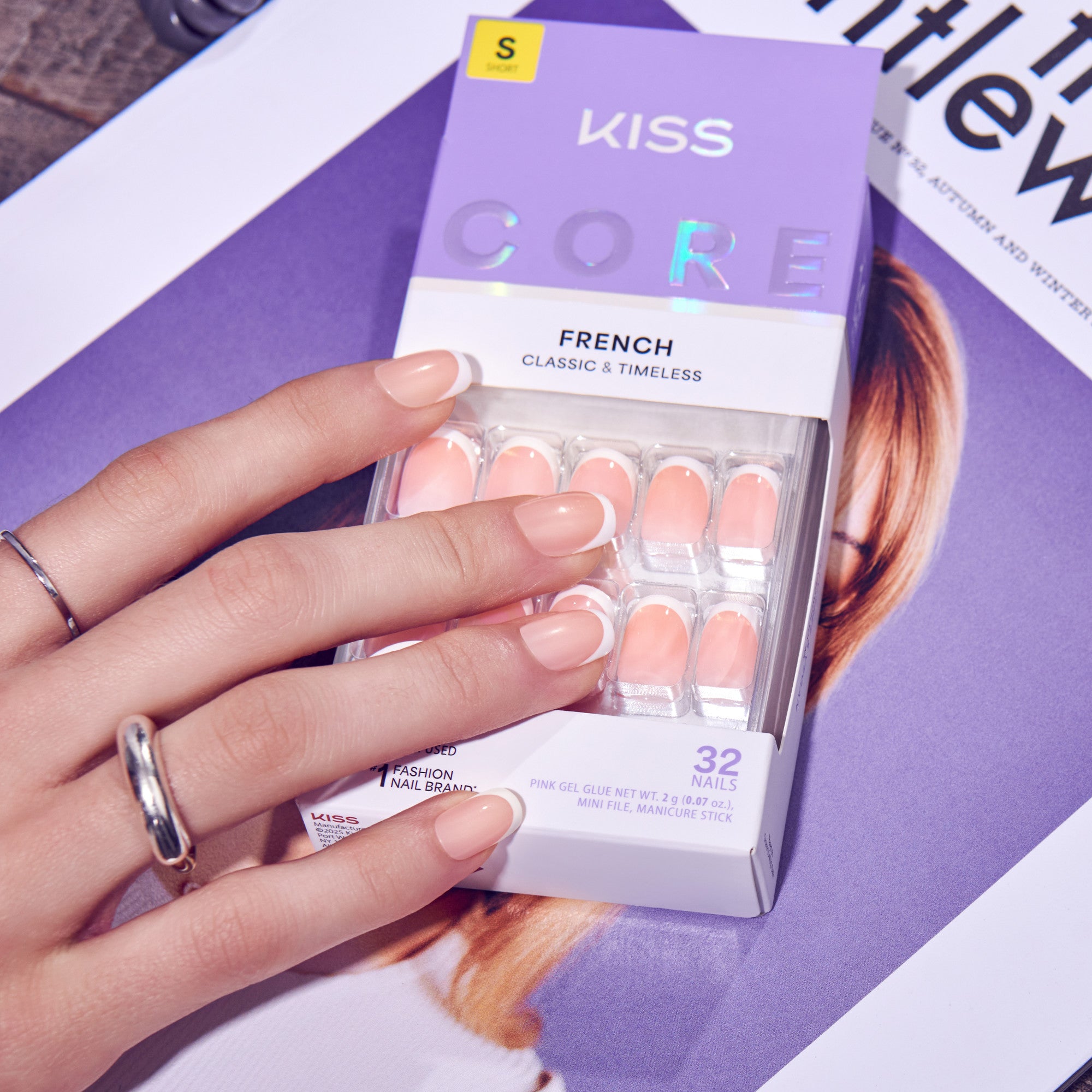 KISS Core French Classic & Timeless 32 Nails Kit with pink gel display