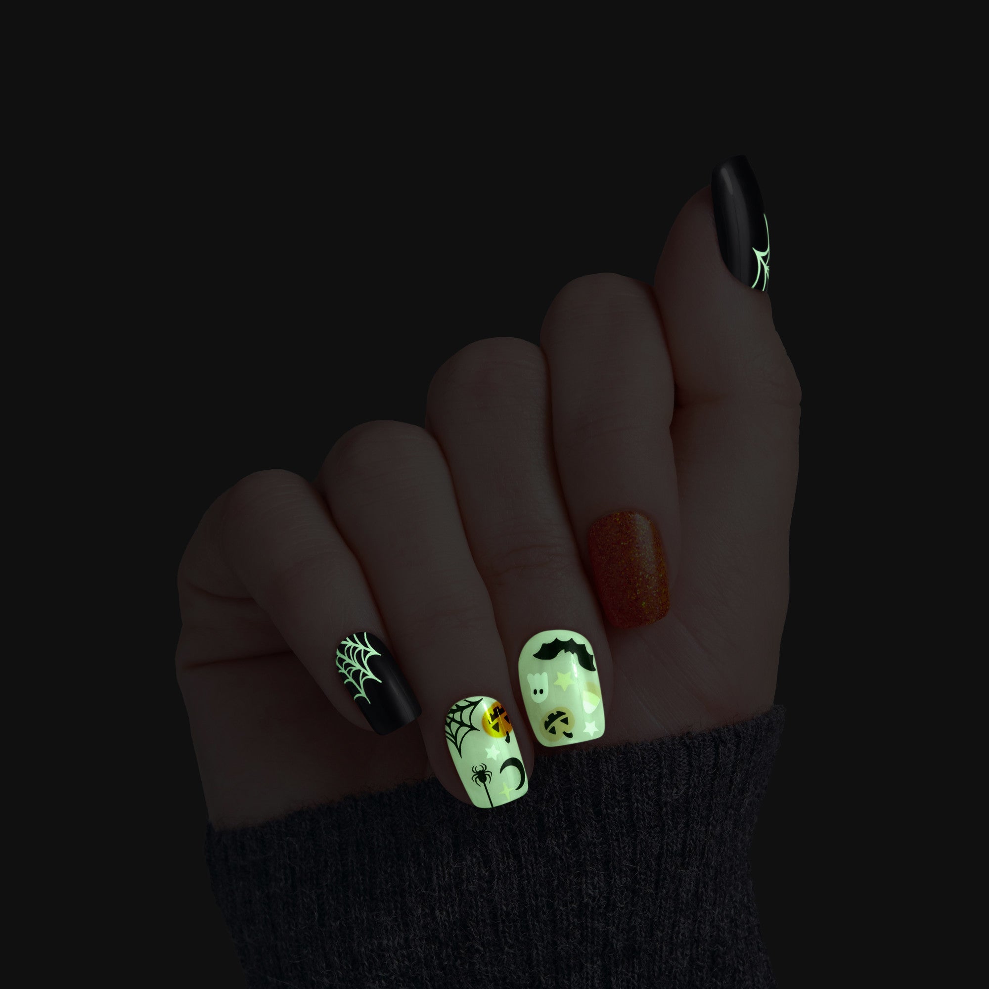 Kiss Haunt Halloween Press On Fake Glue Nails - Fangs for the Memories | Design, Orange & Black, Short, Squoval, Glow In The Dark