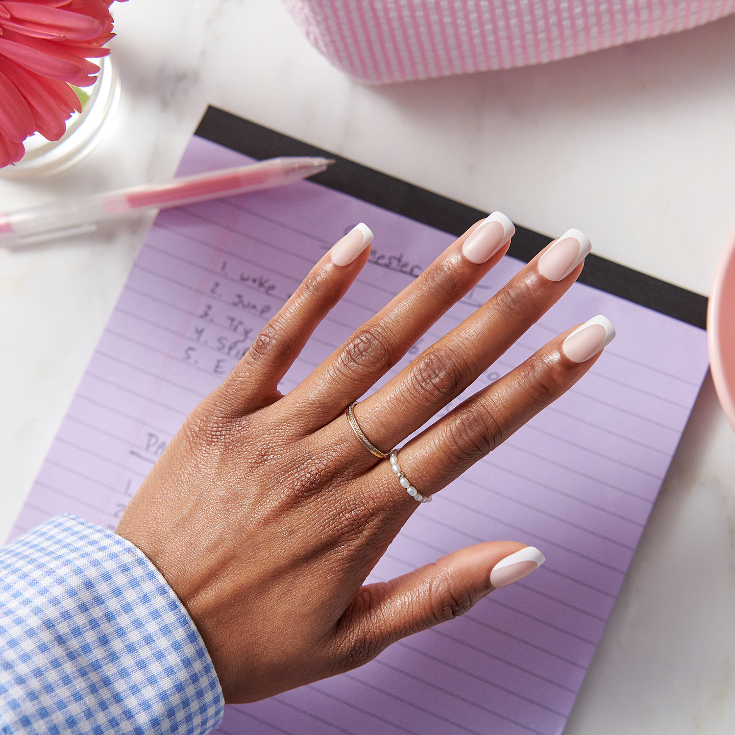 Impress Design No Glue Fake Press On Nails - Twist | French Tips, White, Medium, Squoval, Manicure