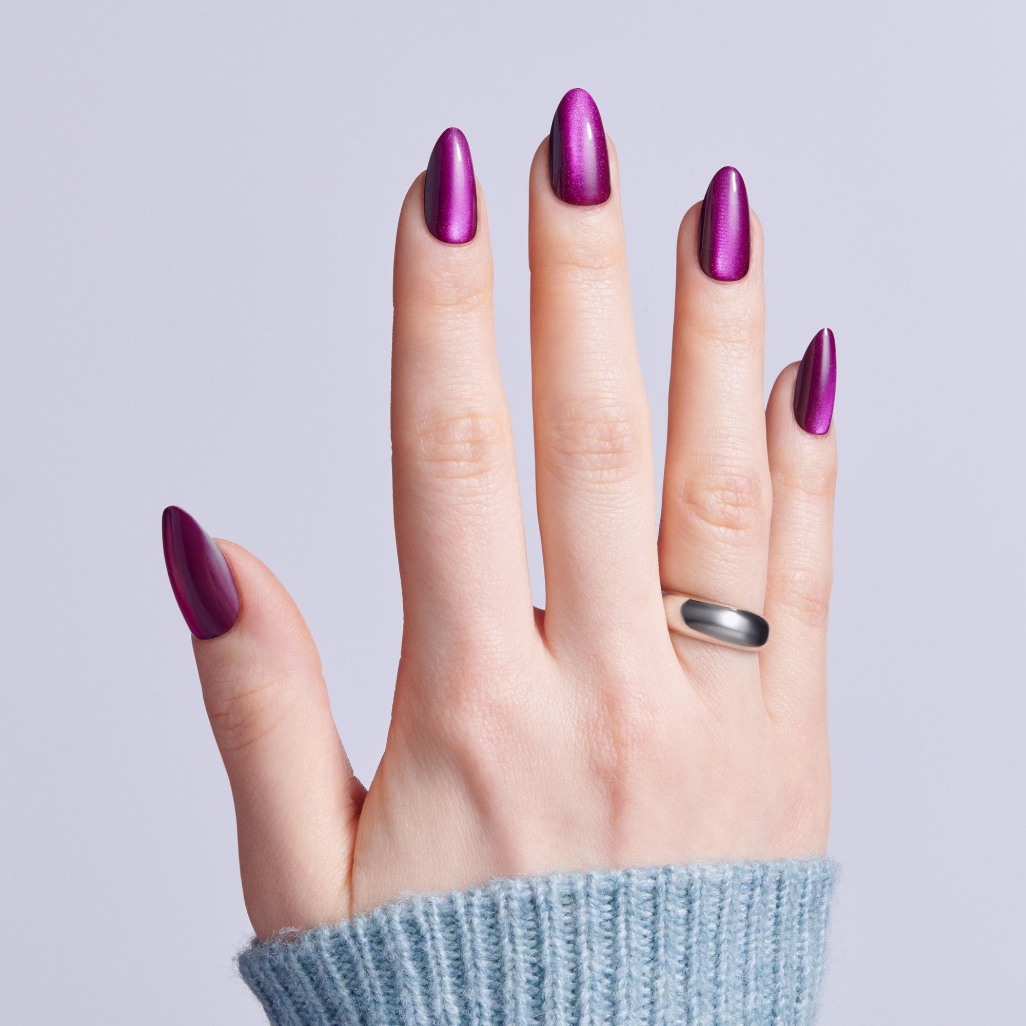 Kiss Core Magnetic Press On Fake Glue Nails - Glaring Sparks | Design, Purple, Medium, Almond
