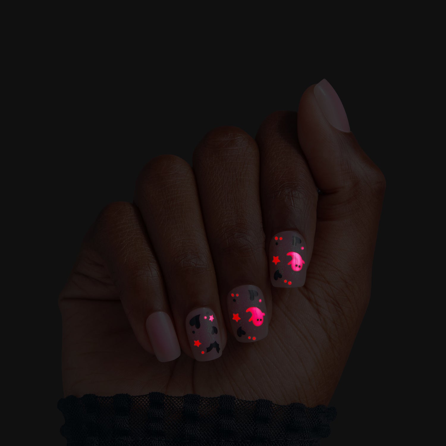 Kiss Haunt Halloween Press On Fake Glue Nails - Trick or Tip | Design, Pink, Short, Squoval, Glow In The Dark