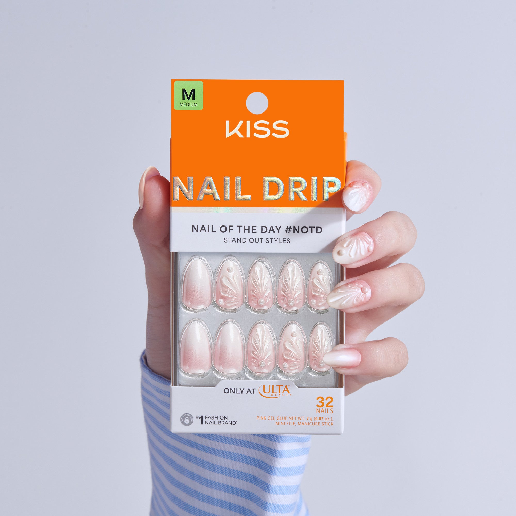 KISS Nail Drip medium press-on nails with pink gel designs, 32 count package.