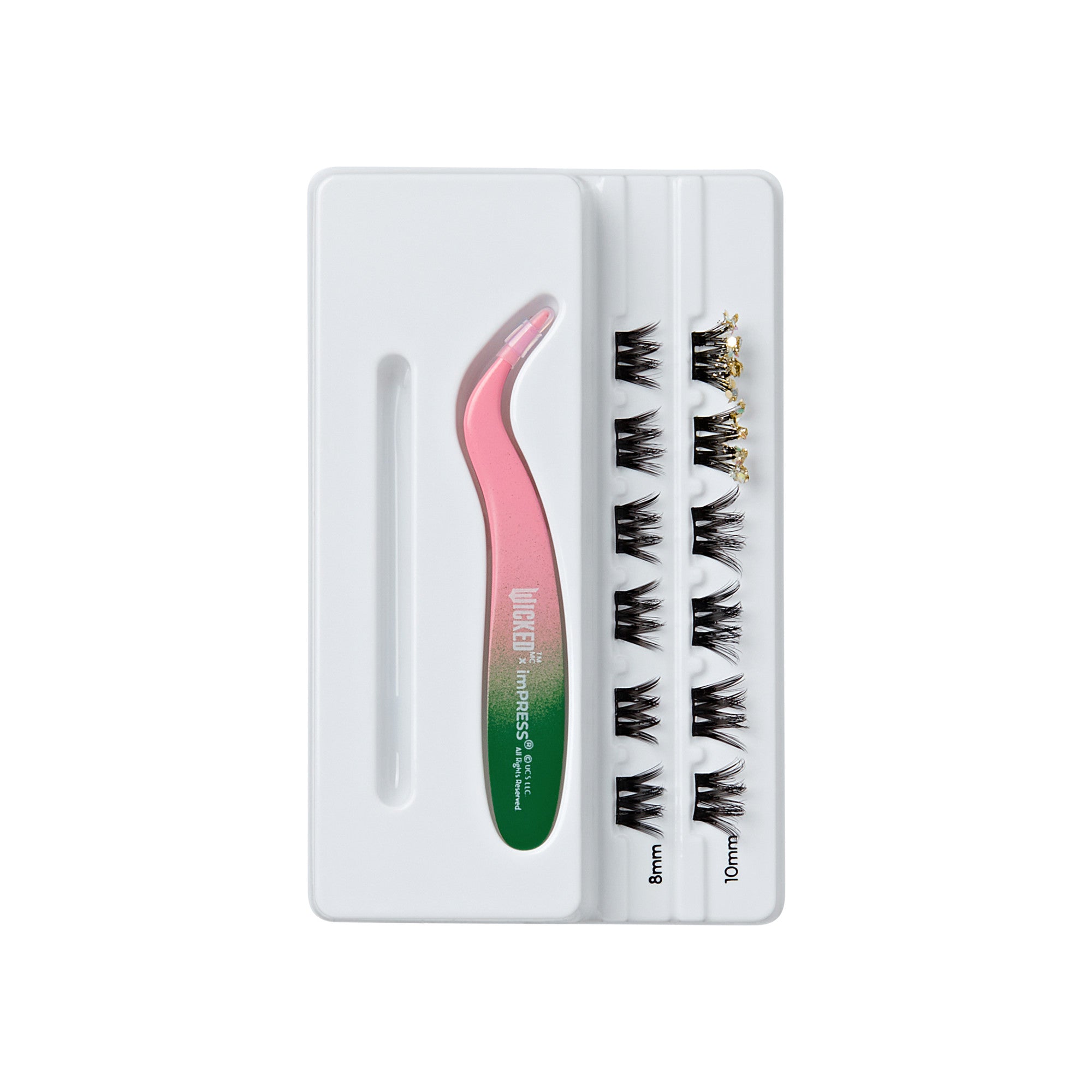 False eyelash kit with curved applicator and two lash styles in 8mm and 10mm lengths