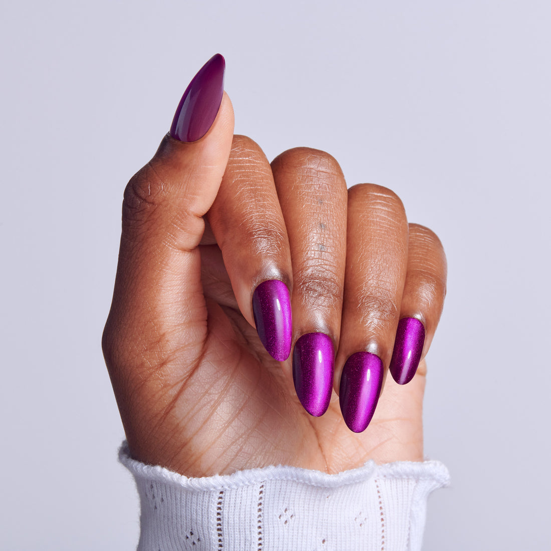 Kiss Core Magnetic Press On Fake Glue Nails - Glaring Sparks | Design, Purple, Medium, Almond