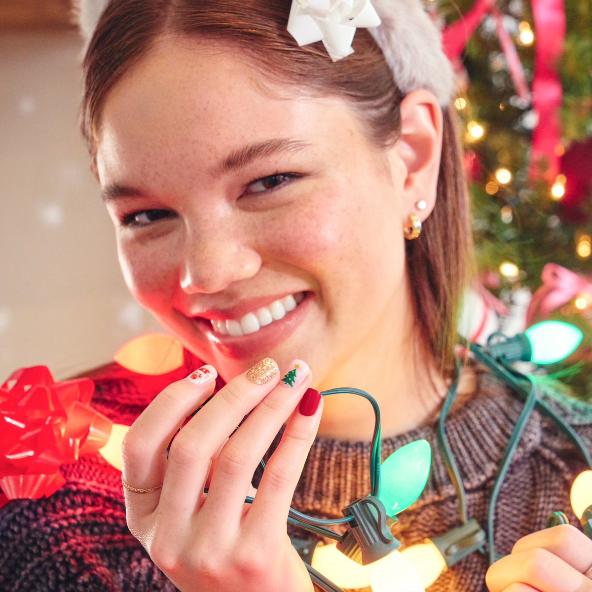 Impress Design Holiday No Glue Fake Press On Nails - Eve | Design, Multicolor, Short, Squoval, Manicure
