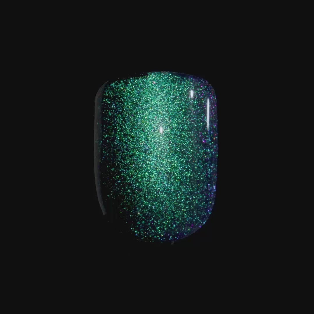 colorFX by Impress No Glue Fake Press On Nails - Better Things | Solid, Green, Short, Squoval, Manicure